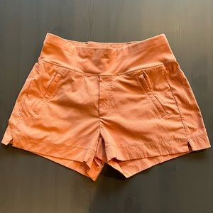 Athleta Trekkie North Short